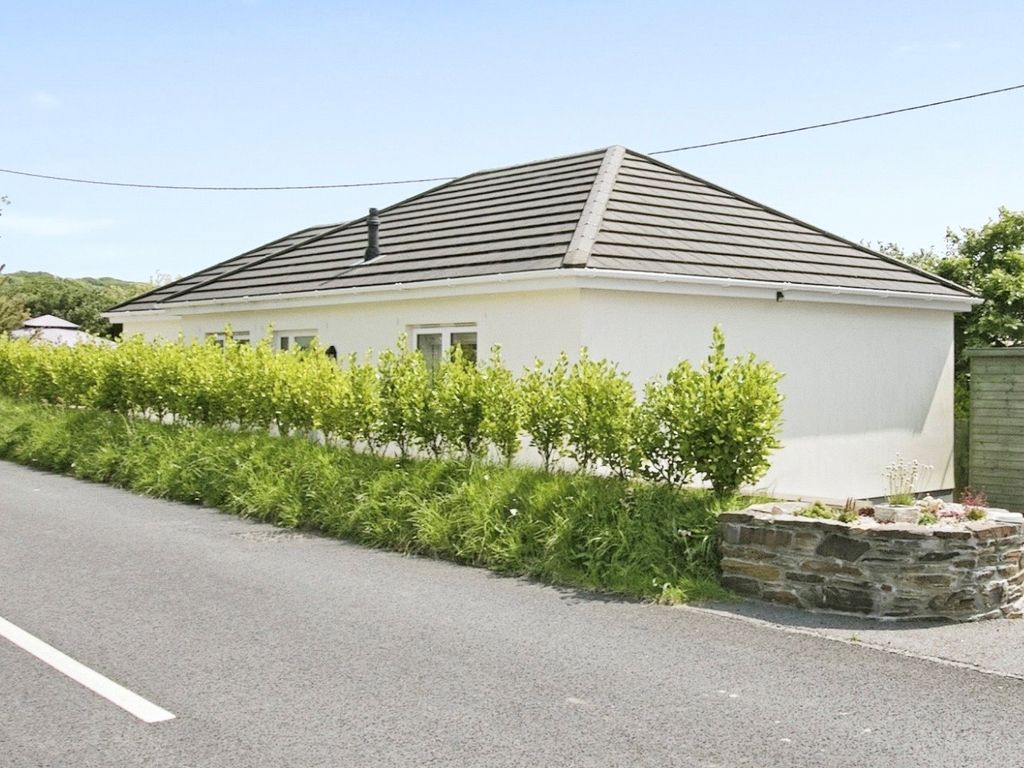 2 bed bungalow for sale in Old Carnon Hill, Carnon Downs, Truro