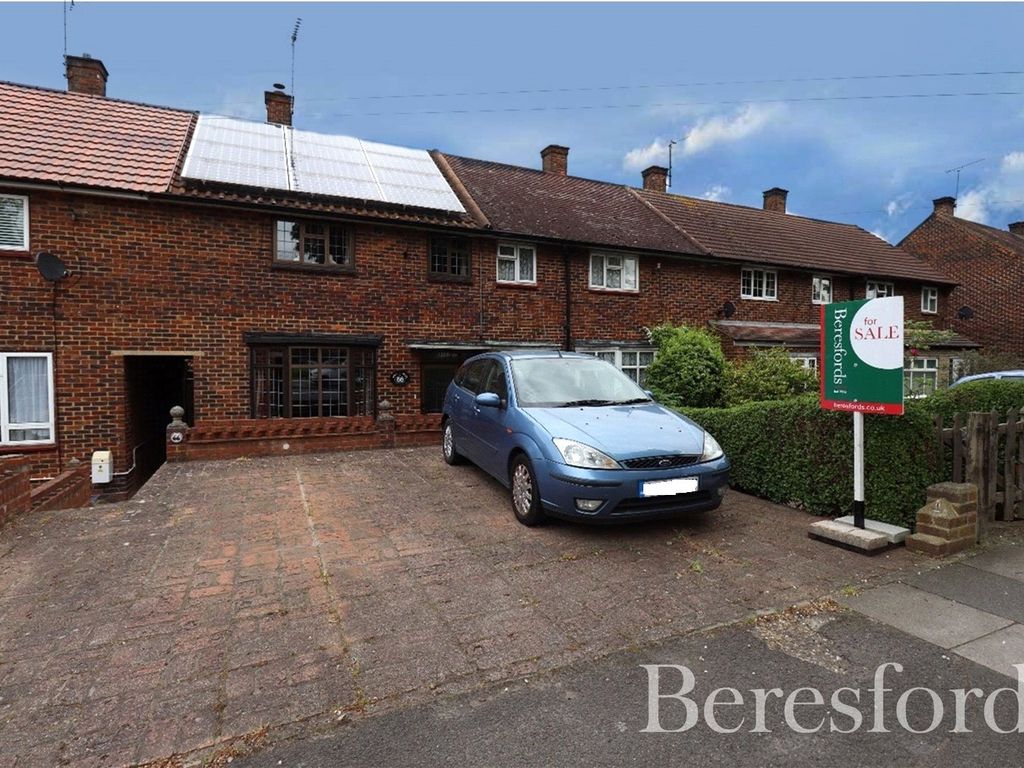 3 bed terraced house for sale in North Hill Drive, Romford RM3 Zoopla