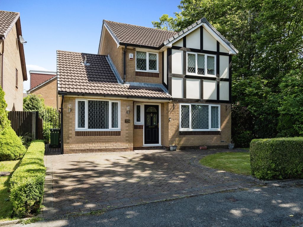 3 bed detached house for sale in Oldstead Grove, Bolton BL3, £325,000