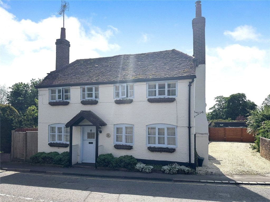 2 bed detached house to rent in Pangbourne Hill, Pangbourne, Reading