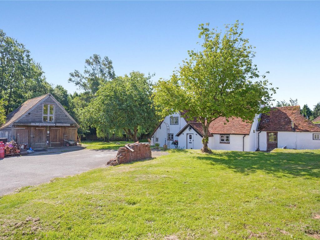 5 bed detached house for sale in Hamstead Marshall, Newbury RG20, £