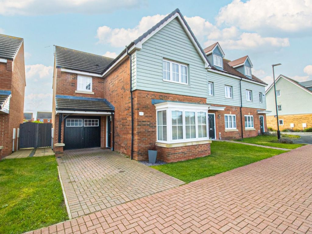 3 bed detached house for sale in Parkside View, Backworth, Newcastle