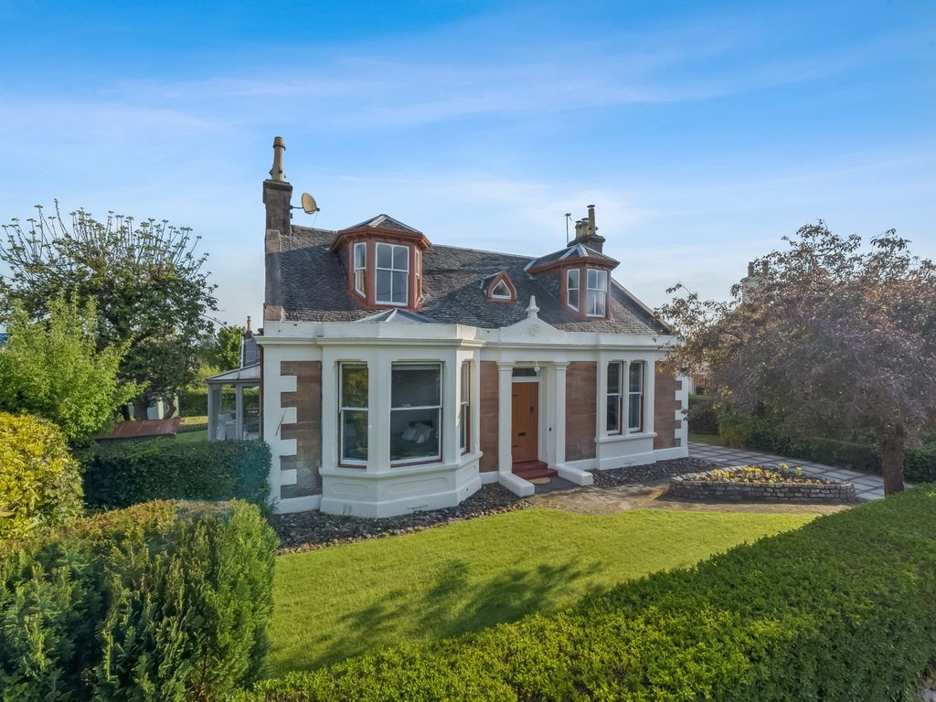 4 bed detached house for sale in South Deanpark Avenue, Bothwell