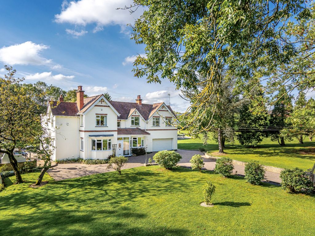 6 bed detached house for sale in Biddles Hill, Poolhead Lane, Earlswood