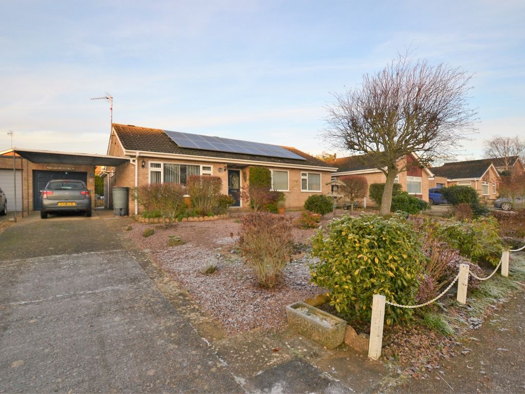 3 bed detached bungalow for sale in Thetford Way, South Wootton, King's