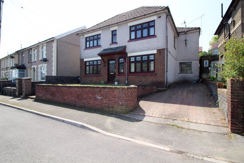 6 bed detached house for sale in Church Street, Ynysybwl, Pontypridd