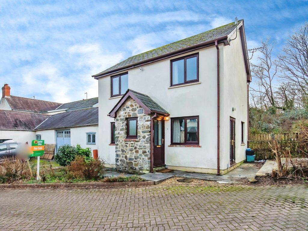 2 bed detached house for sale in Llansteffan Road, Johnstown
