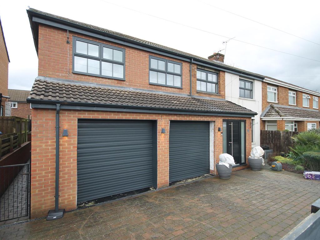 4 bed semidetached house for sale in Rowan Drive, Ponteland, Newcastle