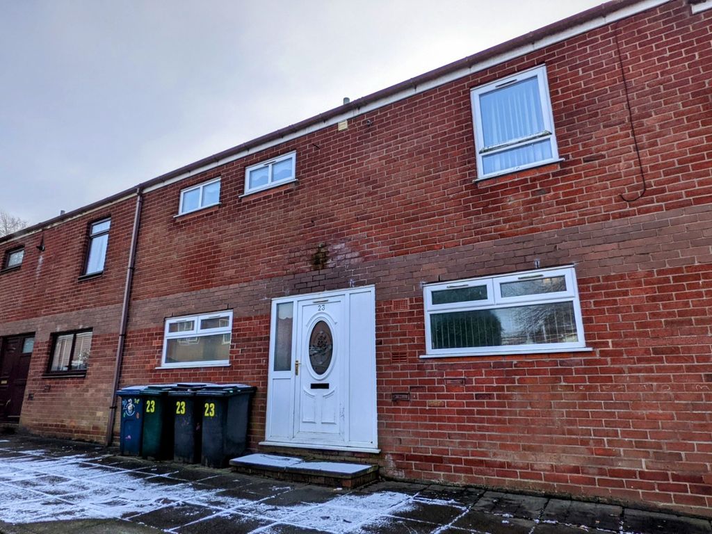 3 bed terraced house for sale in Charnock, Skelmersdale, Lancashire WN8