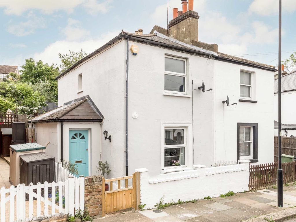 2 bed semidetached house for sale in Wellfield Road, London SW16, £