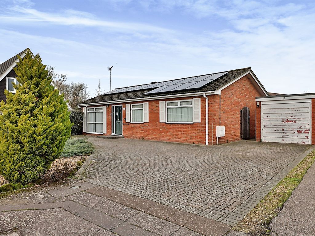 3 bed detached bungalow for sale in Canon Close, Watton, Thetford IP25