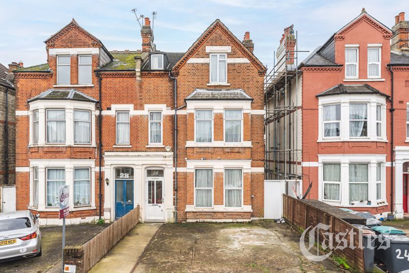 7 bed terraced house for sale in Clarence Road, London N22, £975,000