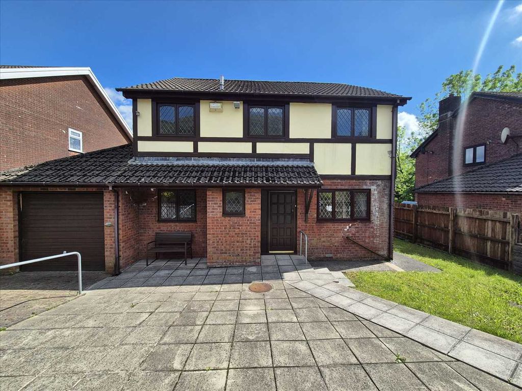 4 bed detached house for sale in Oakland Drive, Pentre CF41, £319,995