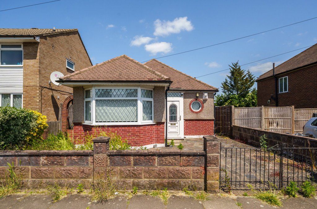 1 bed bungalow for sale in Deane Avenue, Ruislip, Middlesex HA4 Zoopla
