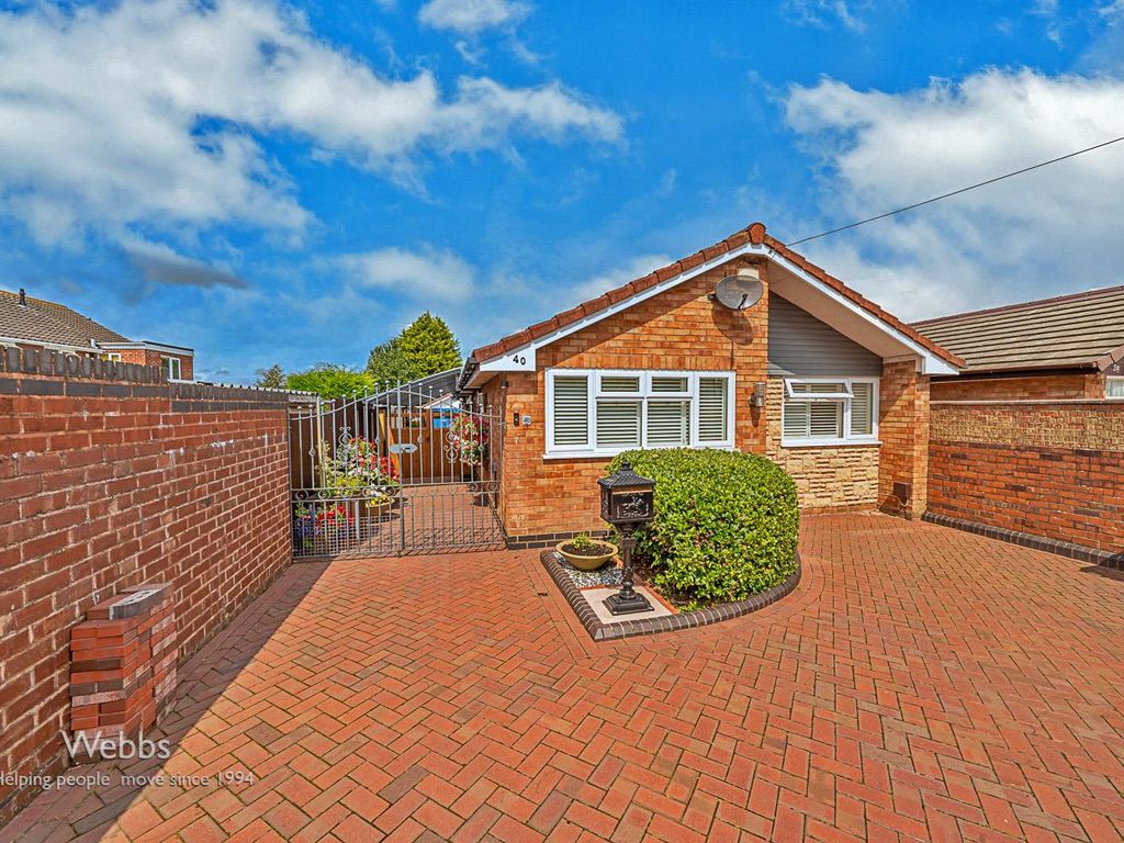 3 bed detached bungalow for sale in Well Lane, Great Wyrley, Walsall