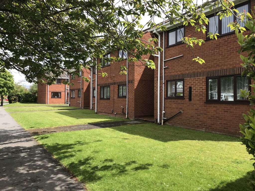 1 bed flat for sale in 63 Hope Farm Road, Great Sutton, Ellesmere Port
