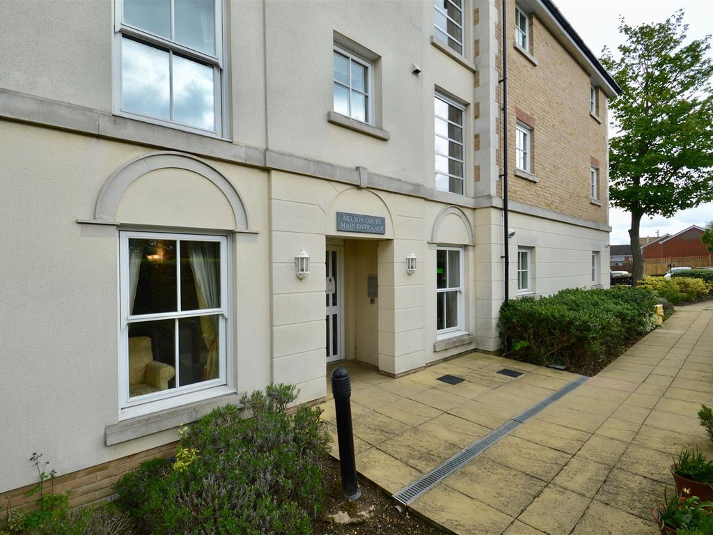 1 bed flat for sale in Glen View, Gravesend DA12 Zoopla