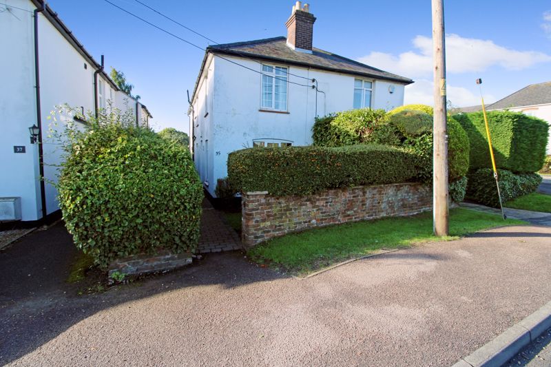 3 bed semidetached house for sale in Penn Road, Hazlemere, High