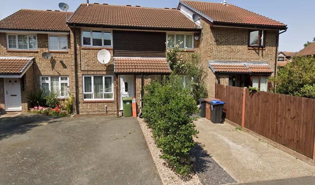 1 bed terraced house for sale in Brangwyn Crescent, London SW19, £