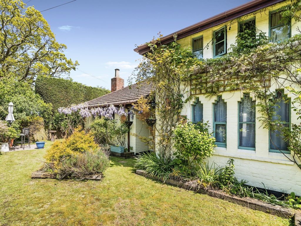 3 bed cottage for sale in Flixton Road, Flixton, Lowestoft NR32, £