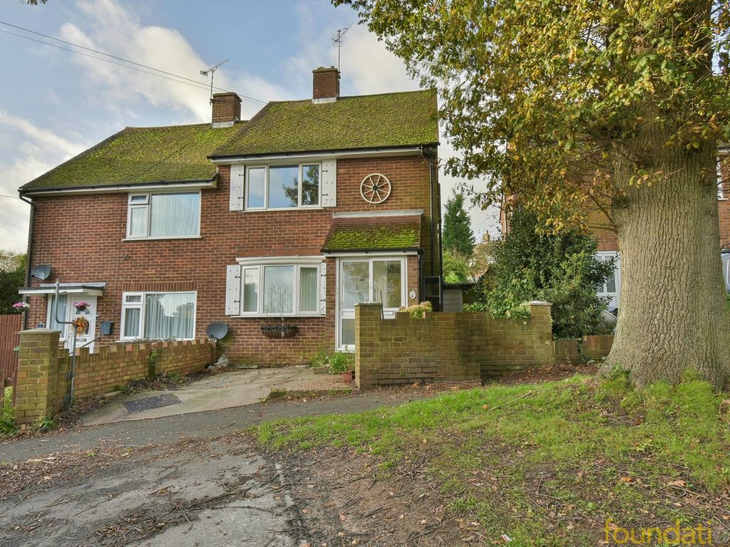 2 bed semidetached house for sale in Putlands Crescent, BexhillOnSea