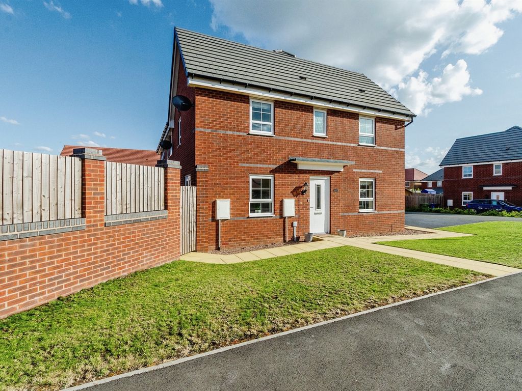 3 bed semidetached house for sale in Porter Drive, Hednesford, Cannock WS12 Zoopla