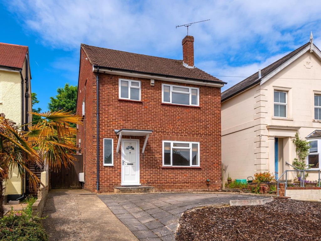 3 bed detached house for sale in Garlands Road, Redhill RH1 Zoopla