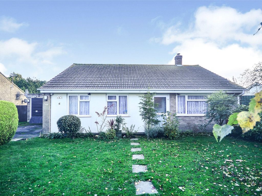 3 bed bungalow for sale in Minter Close, Densole, Folkestone, Kent CT18