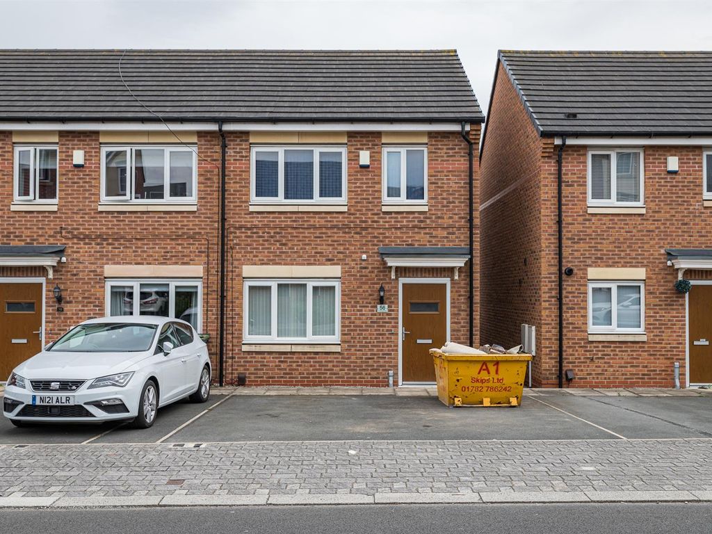 2 bed town house to rent in Commercial Road, Hanley, StokeOnTrent ST1