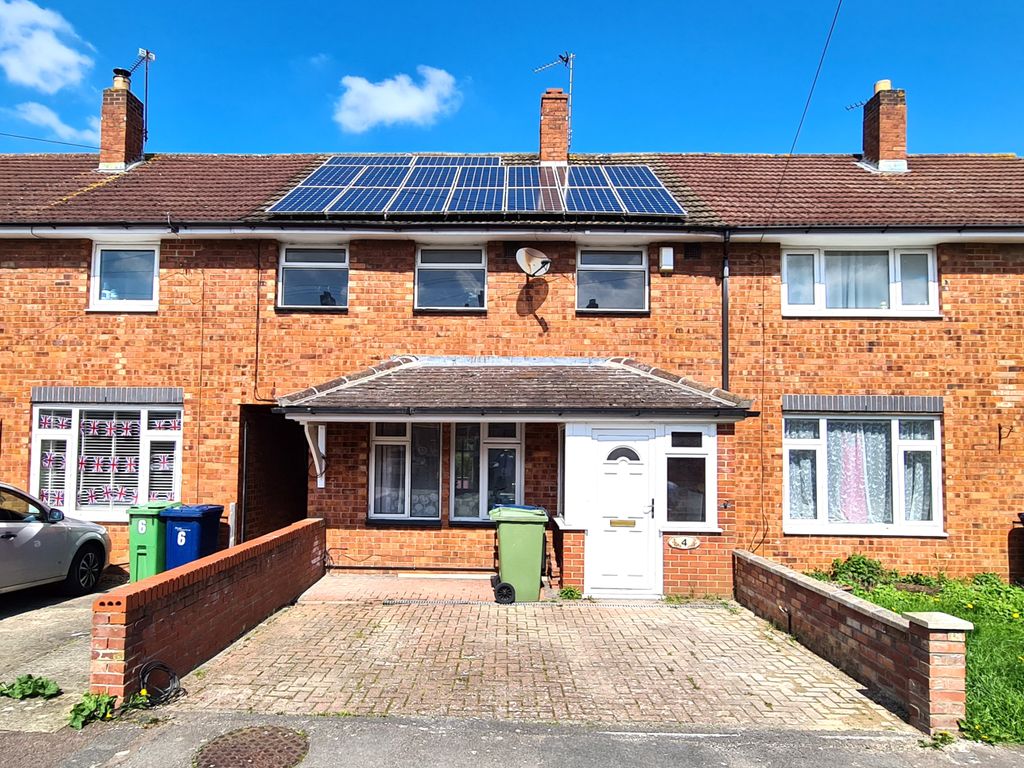 3 bed detached house for sale in Trent Road, Brockworth, Gloucester GL3