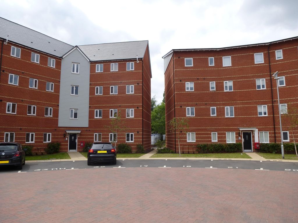 2 bed flat to rent in Merton Way, Walsall WS2 Zoopla