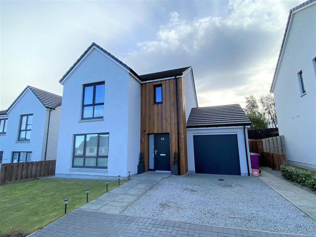 Dunbar Gardens, Elgin IV30