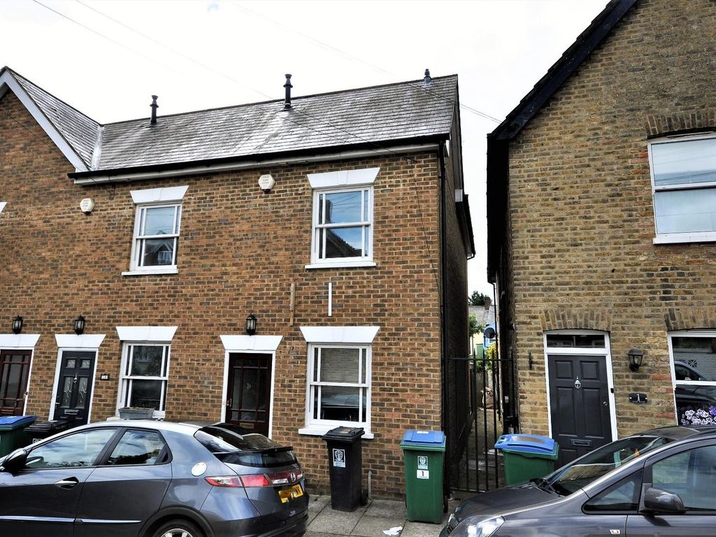 3 bed end terrace house for sale in Cole Road, Watford WD17, £489,000