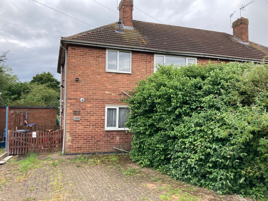 2 bed flat for sale in St. Marys Avenue, Barwell, Leicester LE9 Zoopla