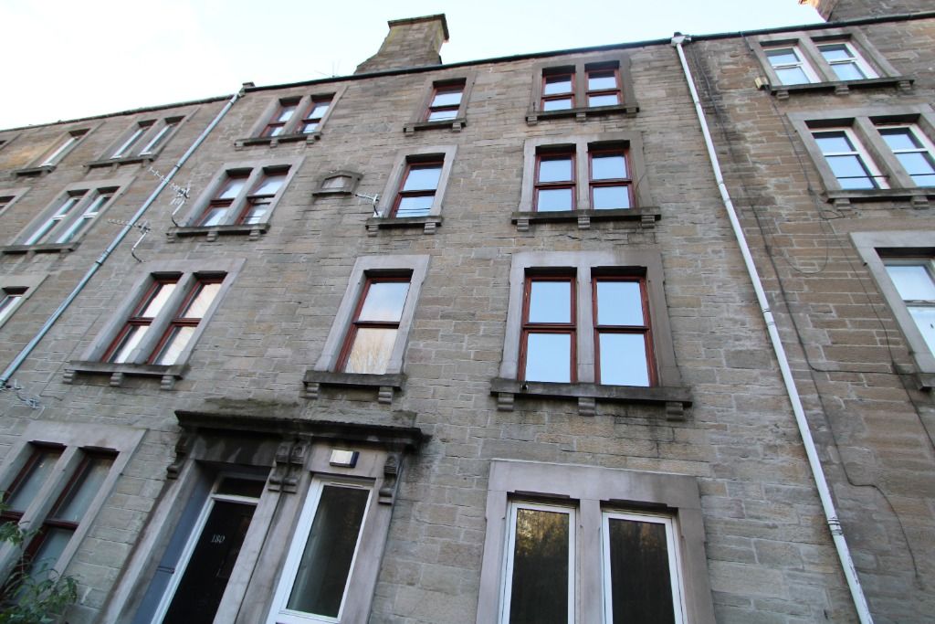 1 bed flat to rent in Lochee Road, Dundee DD2, £575 pcm Zoopla
