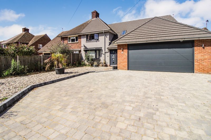 5 bed property for sale in Willington Road, Bedford MK44 Zoopla