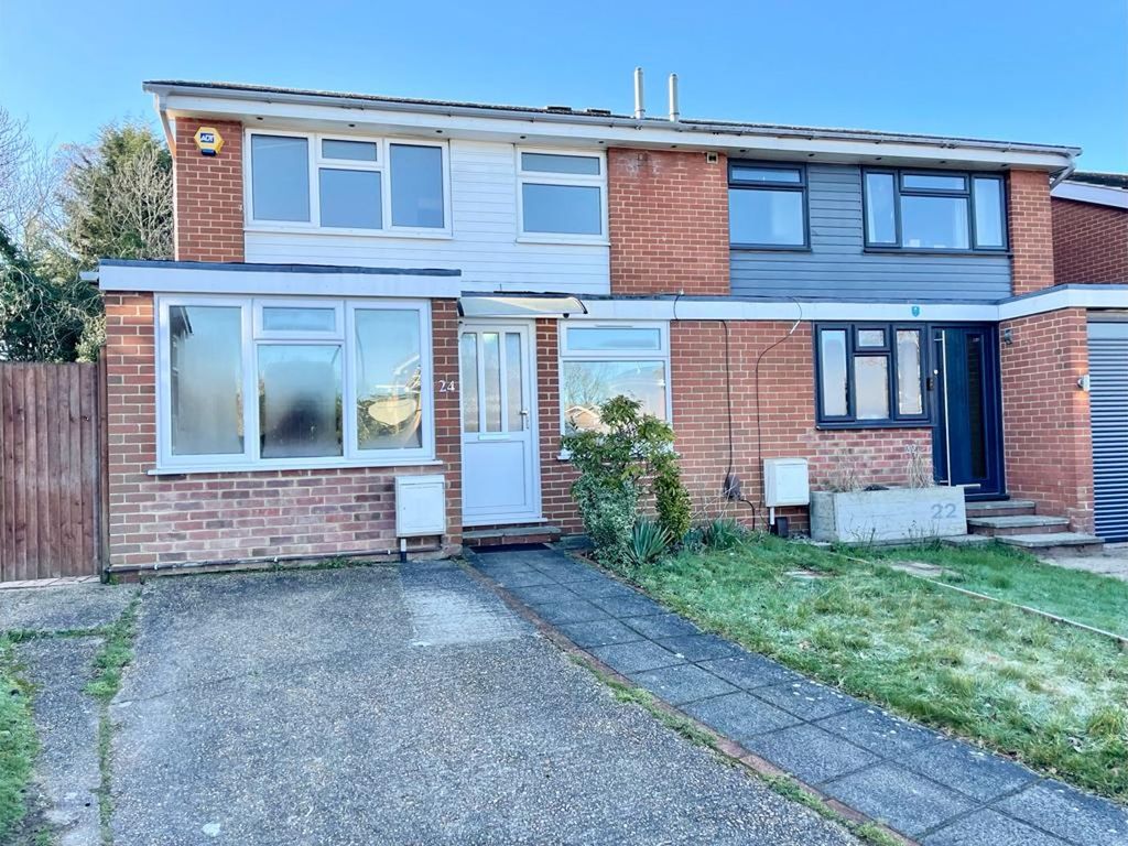 3 bed semidetached house to rent in Fenton Close, Chislehurst BR7 Zoopla