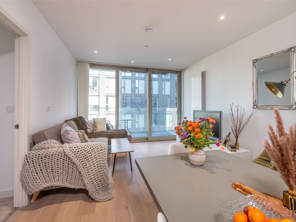 Liner House, Royal Wharf, 12 Admiralty Avenue E16  