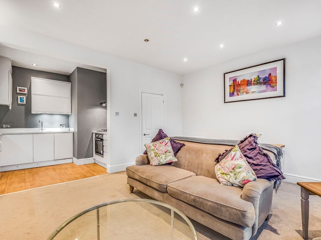 Harbut Road, London SW11