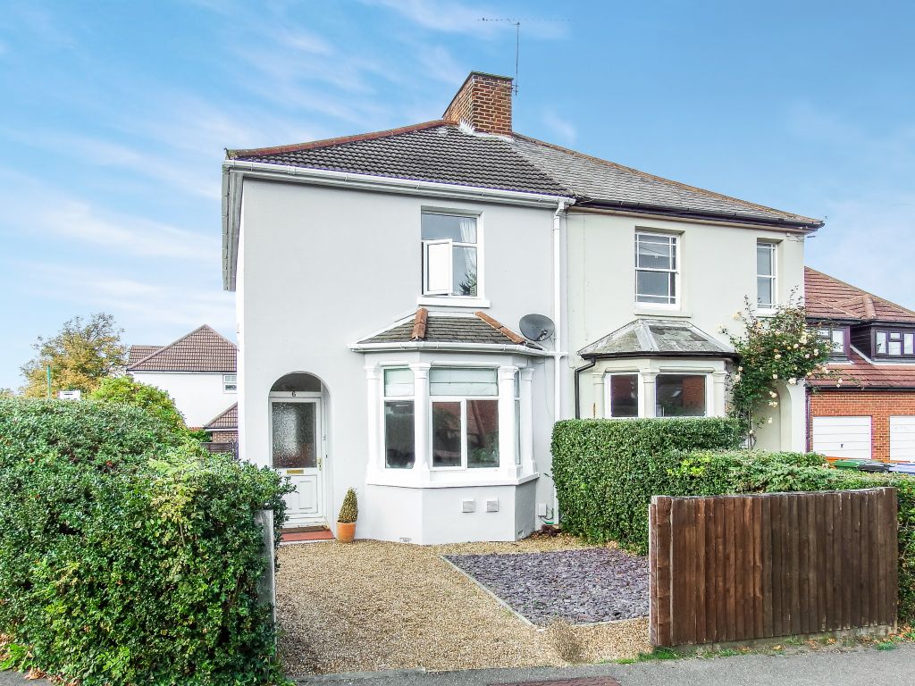 3 bed semidetached house for sale in Arthurs Bridge Road, Horsell