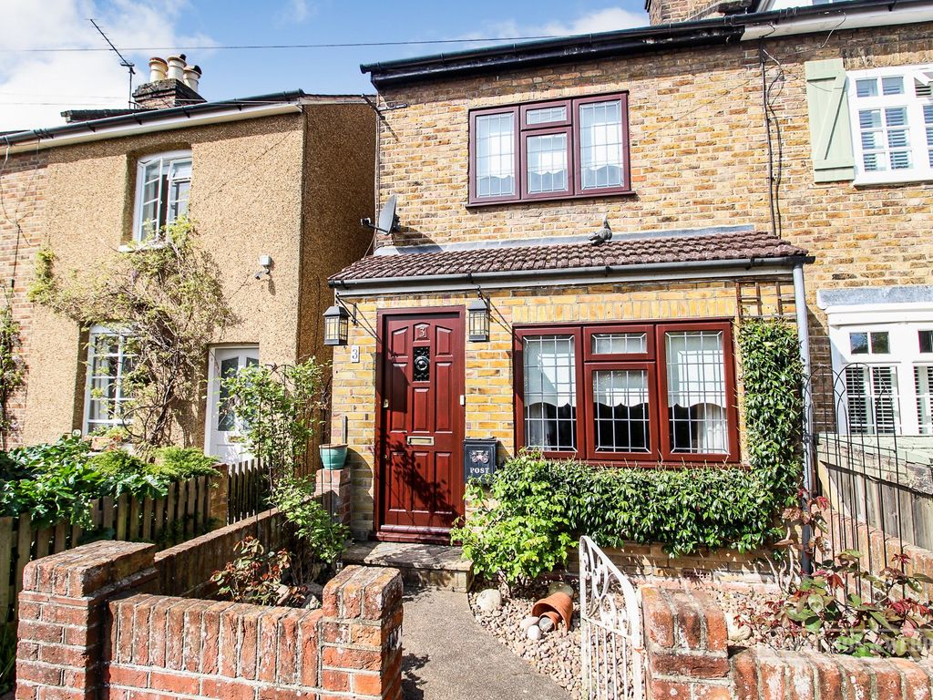 3 bed cottage for sale in Spring Gardens, West Molesey KT8 Zoopla
