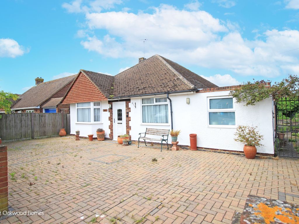 3 bed detached bungalow for sale in Surrey Gardens, Birchington CT7, £