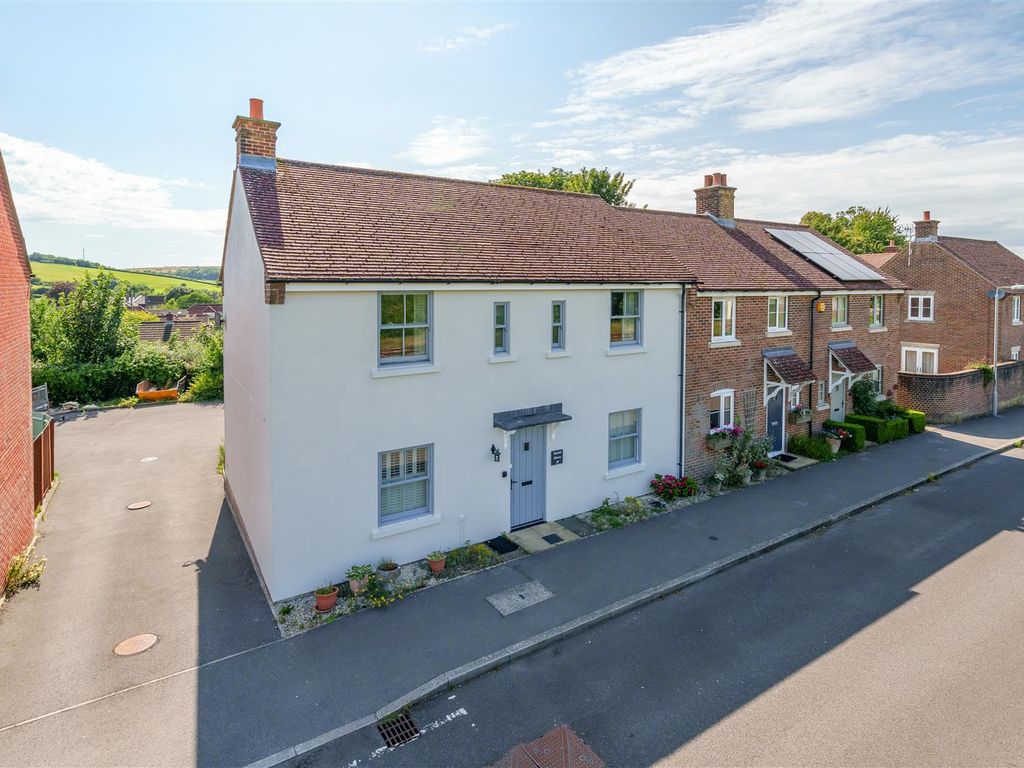 4 bed end terrace house for sale in Bull Lane, Maiden Newton
