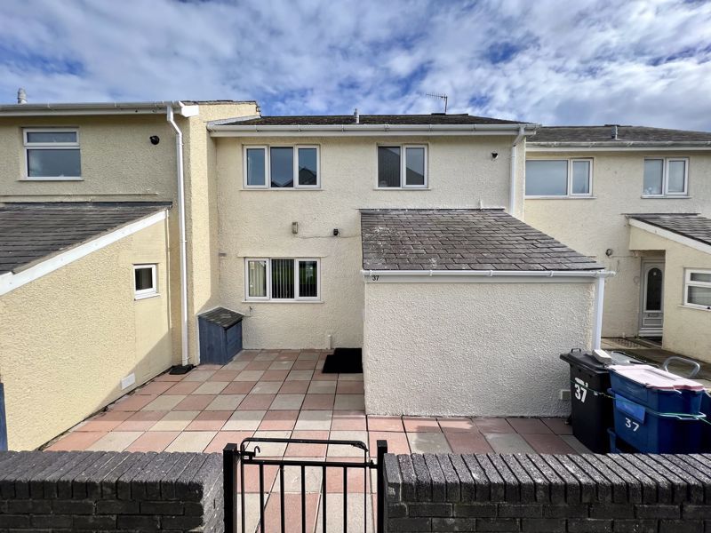3 bed terraced house for sale in Treseifion Estate, Holyhead LL65, £