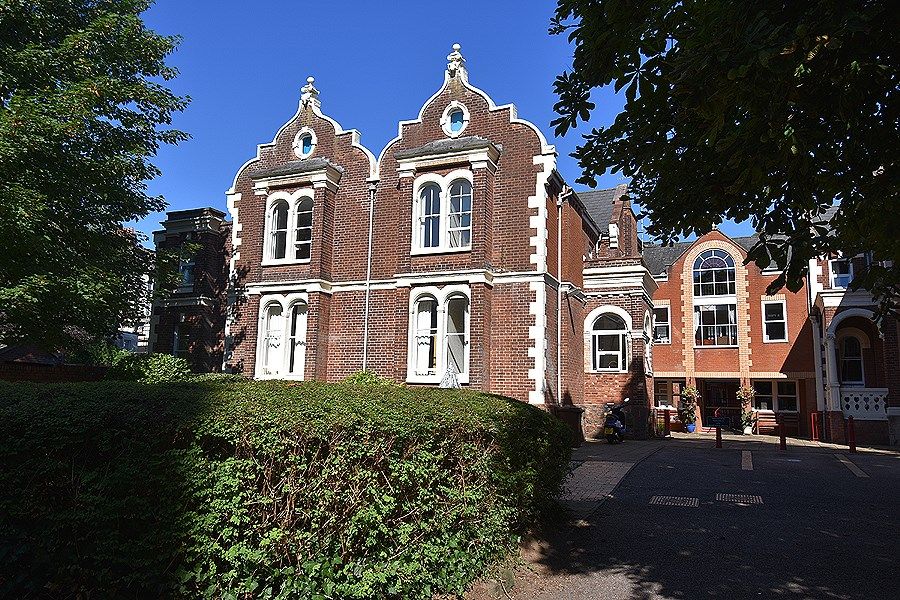 Grosvenor Place, Exeter EX1  