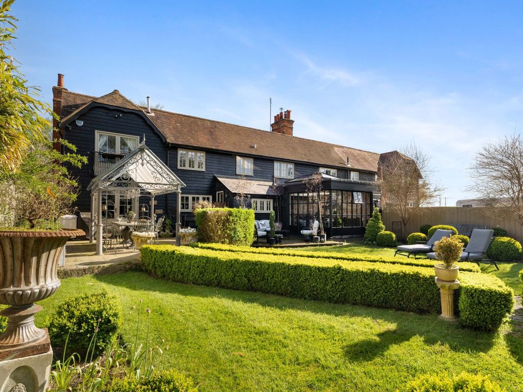 4 bed detached house for sale in Grinstead Lane, Little Hallingbury, Stortford, Essex