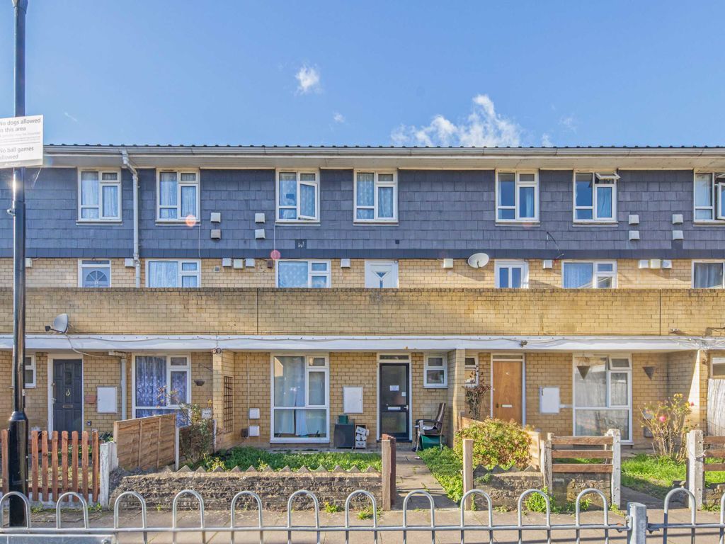 2 bed for sale in Eldridge Close, Feltham TW14 Zoopla