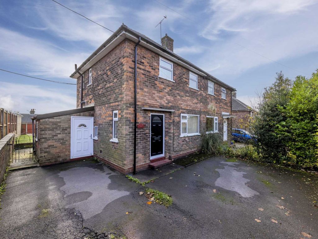 2 bed semidetached house for sale in Gainsborough Road, Newcastle