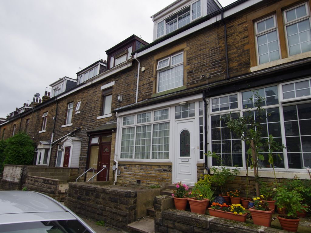 Farfield Terrace, Bradford BD9  