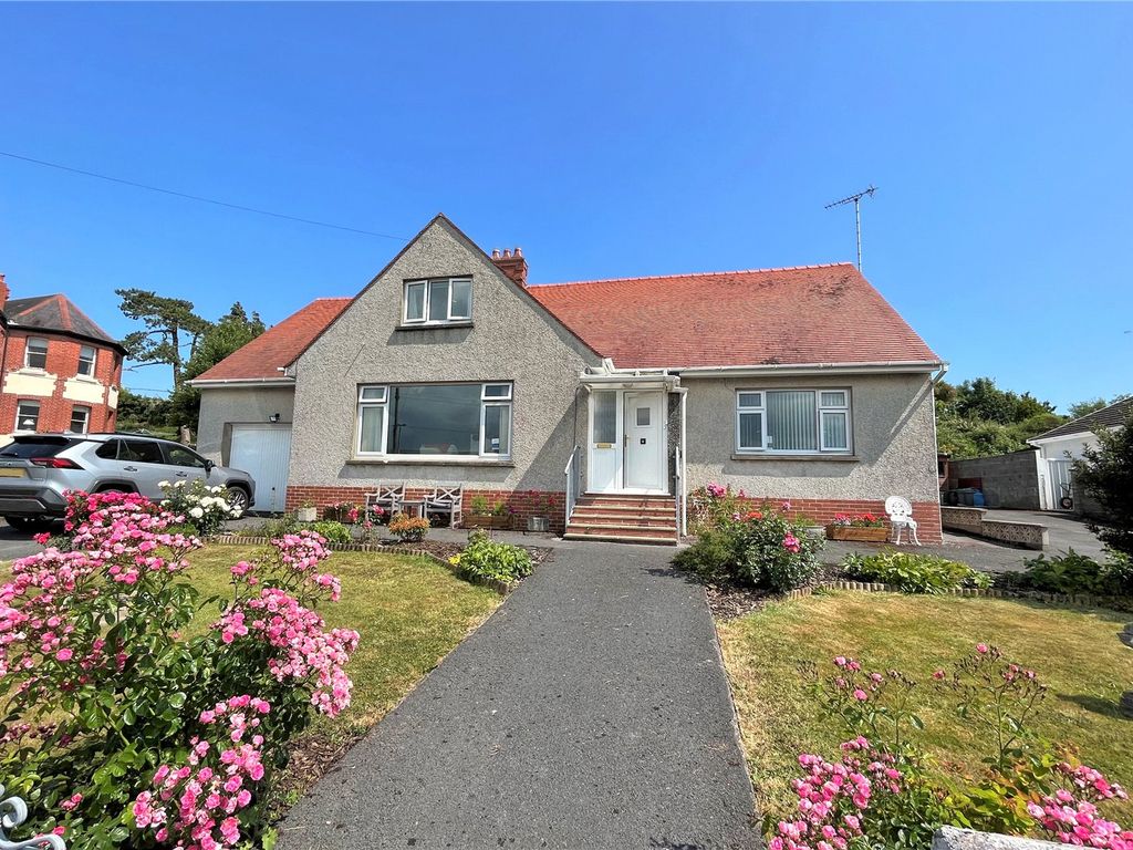 5 bed detached house for sale in Vicarage Lane, Kidwelly